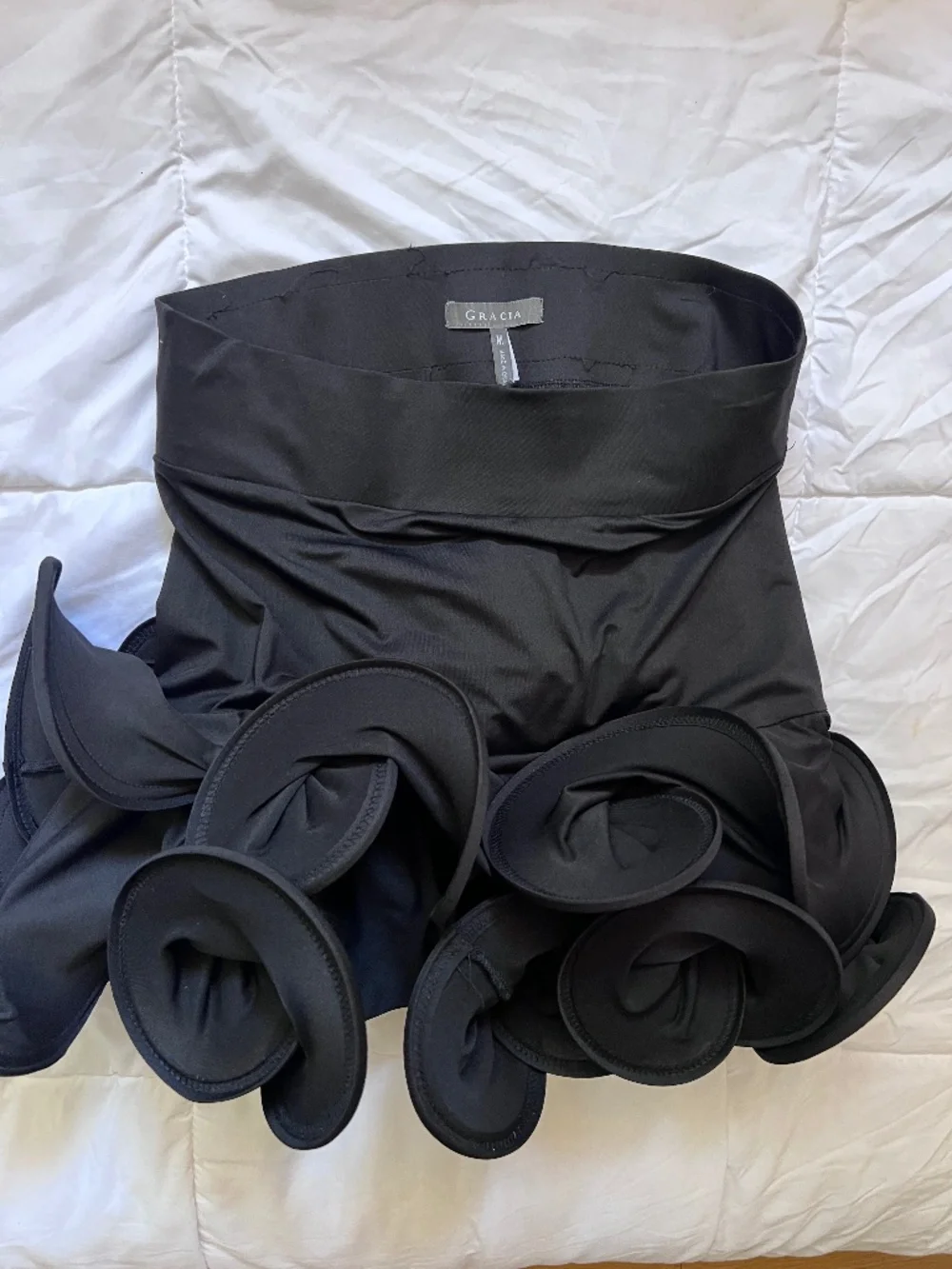 Gracia black ruffle